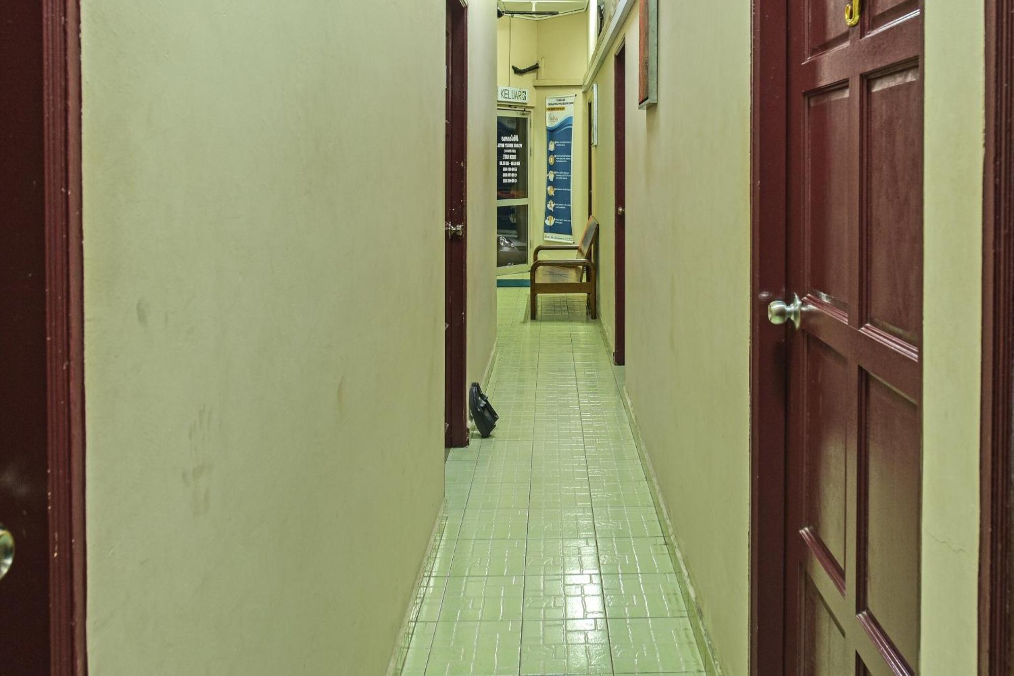 Spot On 90144 Corridor Hotel 1 Pekan Ngoại thất bức ảnh