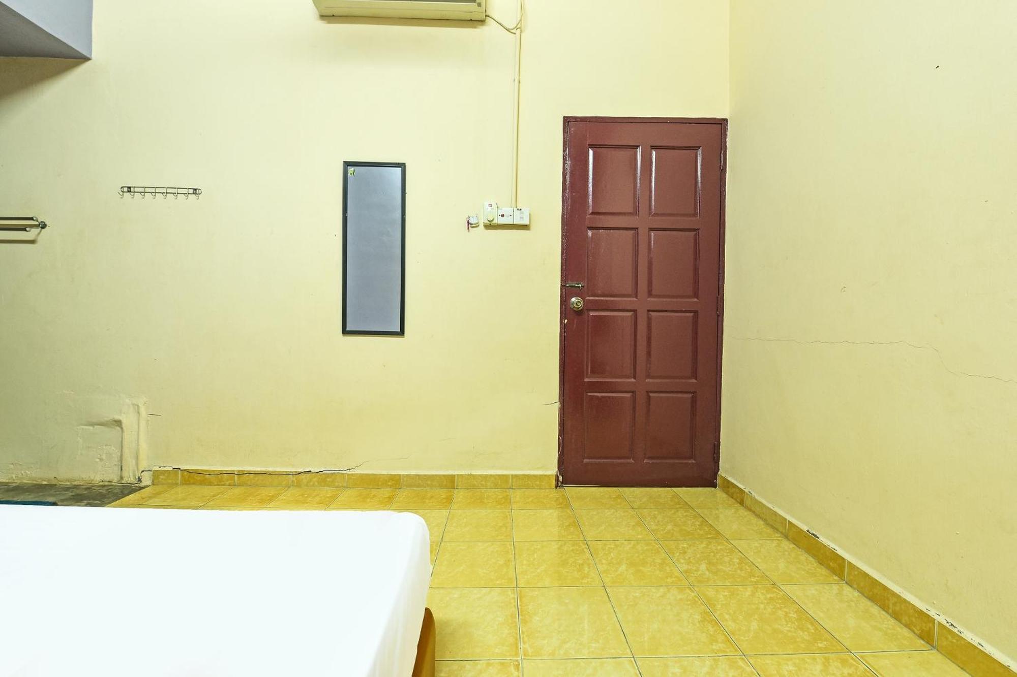 Spot On 90144 Corridor Hotel 1 Pekan Ngoại thất bức ảnh