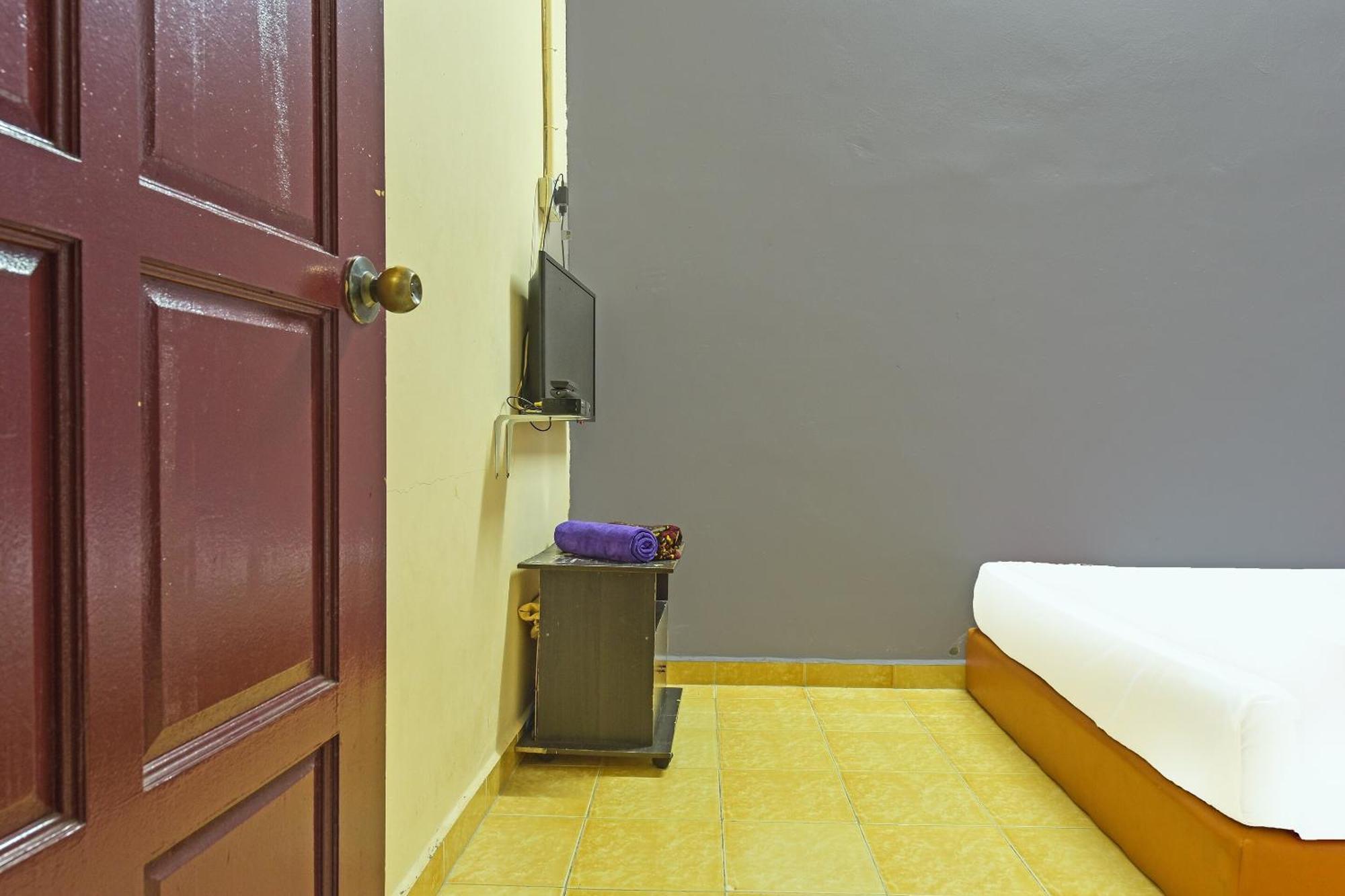 Spot On 90144 Corridor Hotel 1 Pekan Ngoại thất bức ảnh